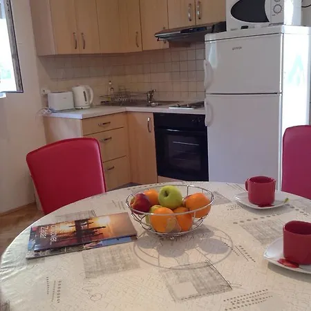 Canary House Daire Zadar