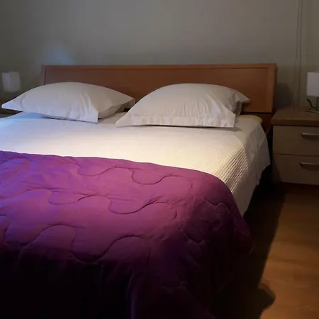 Canary House Daire